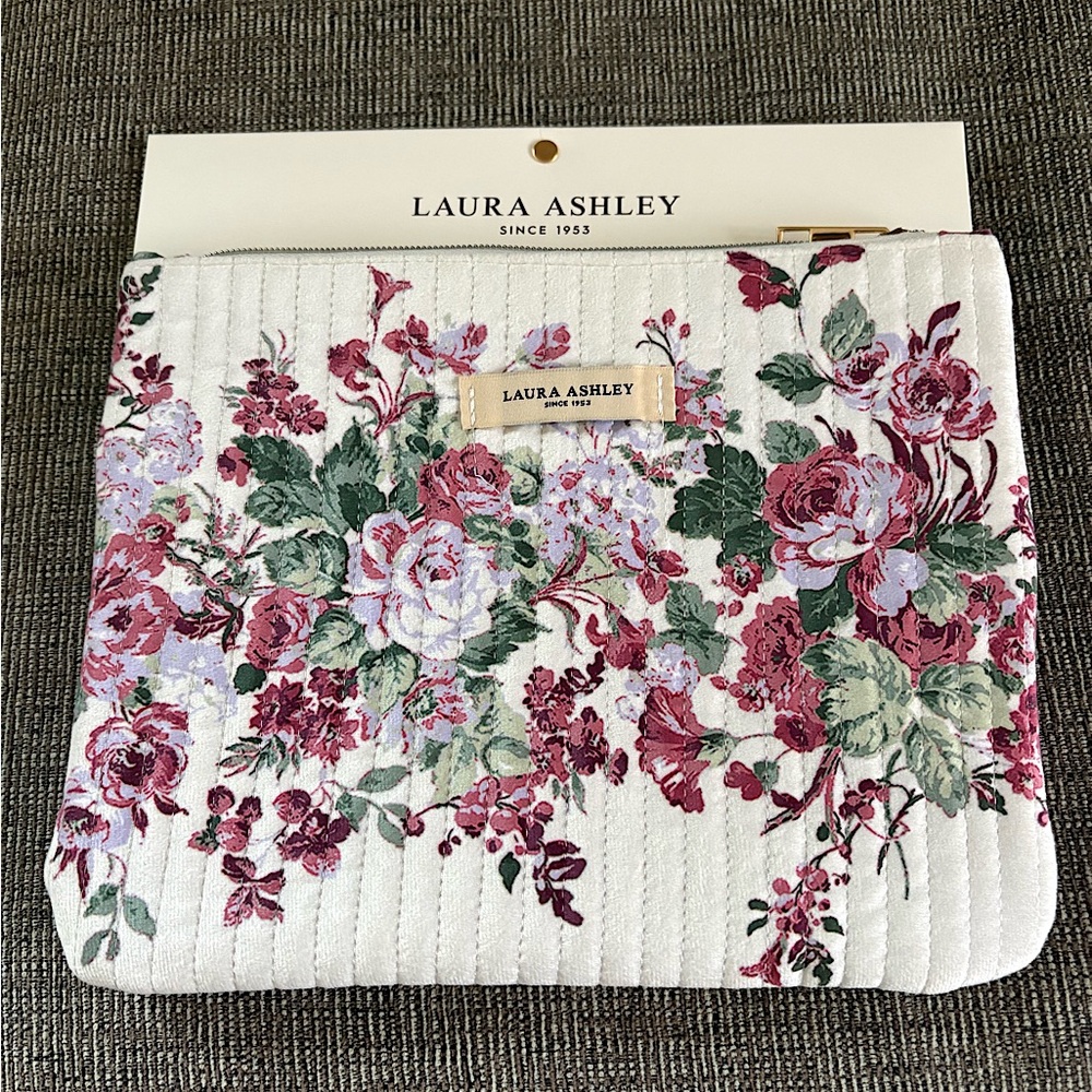 NWT Laura Ashley Makeup Pouch